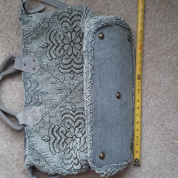 Lovestitch Sequoia embellished weekender bag - Picture 11 of 11